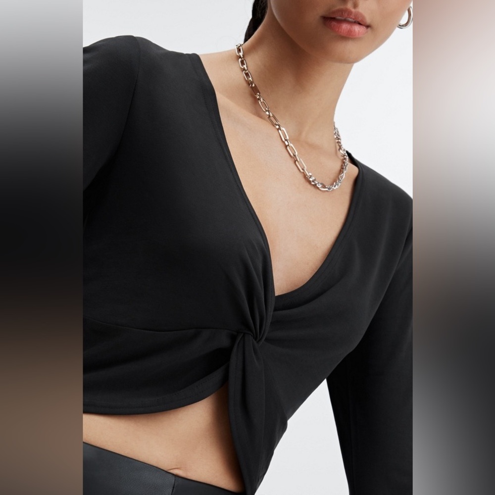 Fabletics Shirt - Picture 2 of 14
